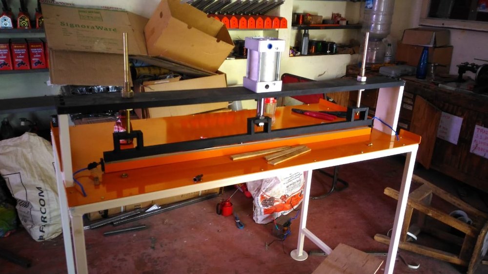 Semi Automatic 40 Inch Foot Sealing Machine, Model Name/Number: FSM40