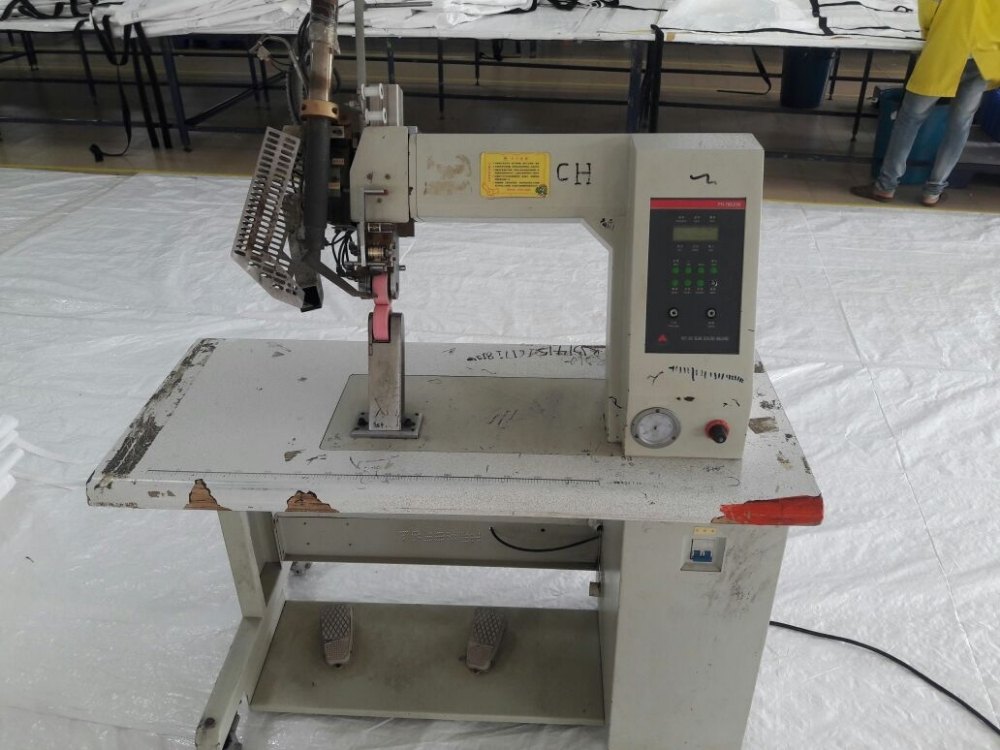 Ravira Plastic Hot Air Seam Sealing Machine, Operating Voltage: 220 V Ac, Model Name/Number: Las 941