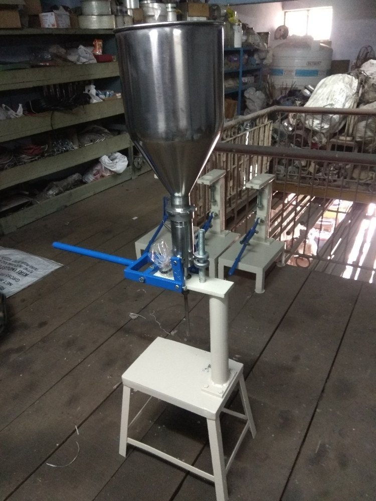 Manual Hand Operated Chuna Tube Filling Machine