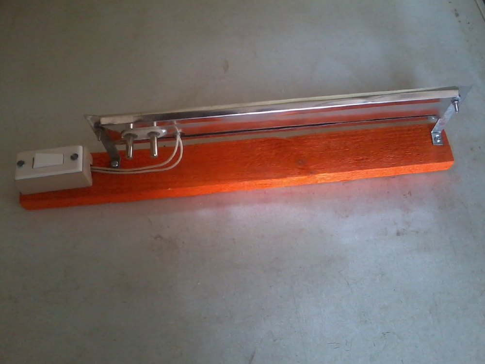 Heat Sealer, Capacity: 12 Mm Width 300 Watts, Model Name/Number: Sealing Patti