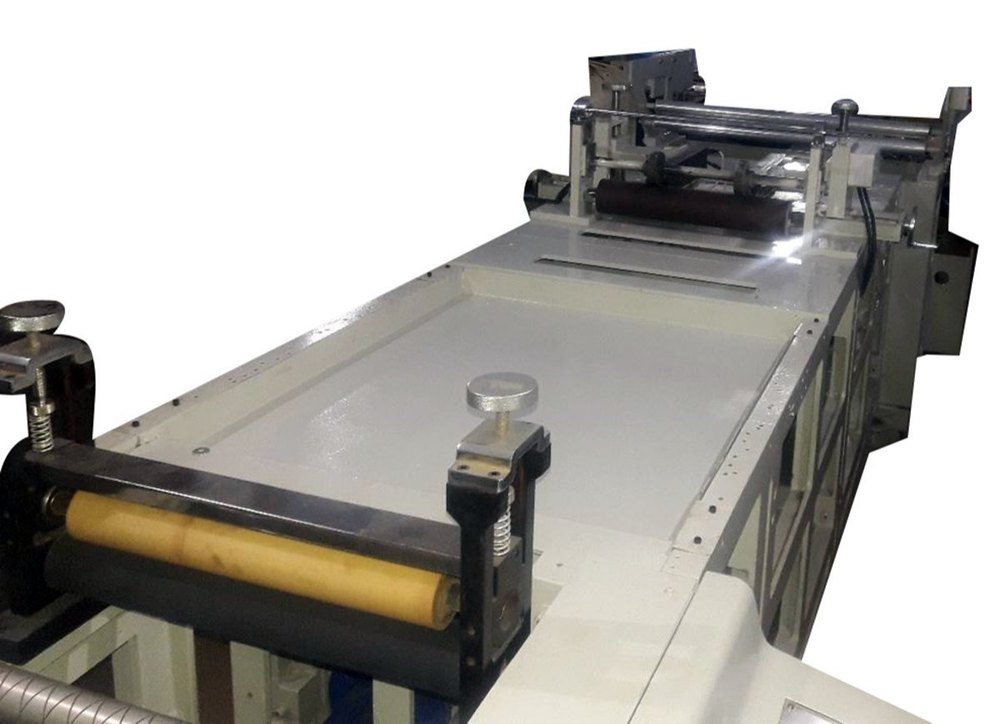 Automatic 50 Hz Mild Steel Seal Pouch Making Machine, 220 V