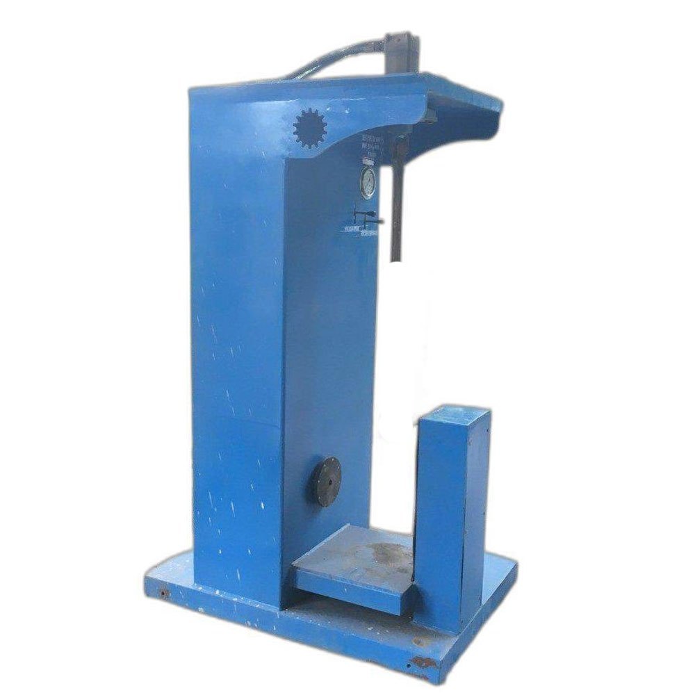 SS Sealing Center Lathe Machine, Voltage: 280 V, Capacity: 1000 Pouch Per Hour