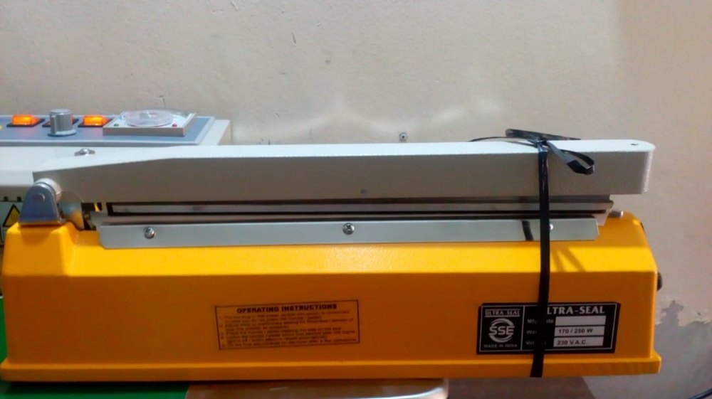 Plastic Bag Sealing Machine