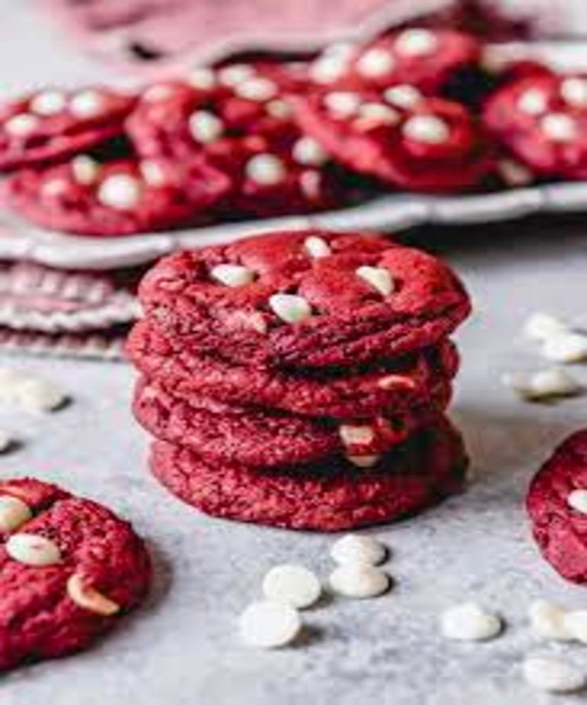 Essential Blends Red Velvet White Choco Chip Cookies, Packaging Size: 1kg