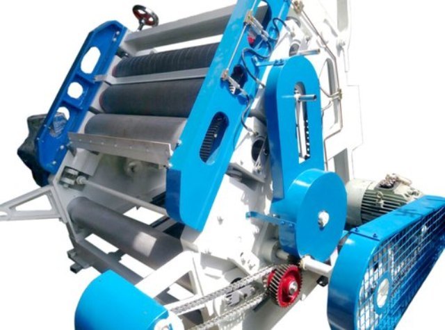 CORRUGATED BOX PACKAGING MACHINE, Automation Grade: Semi-Automatic, 4 To 4.5ton