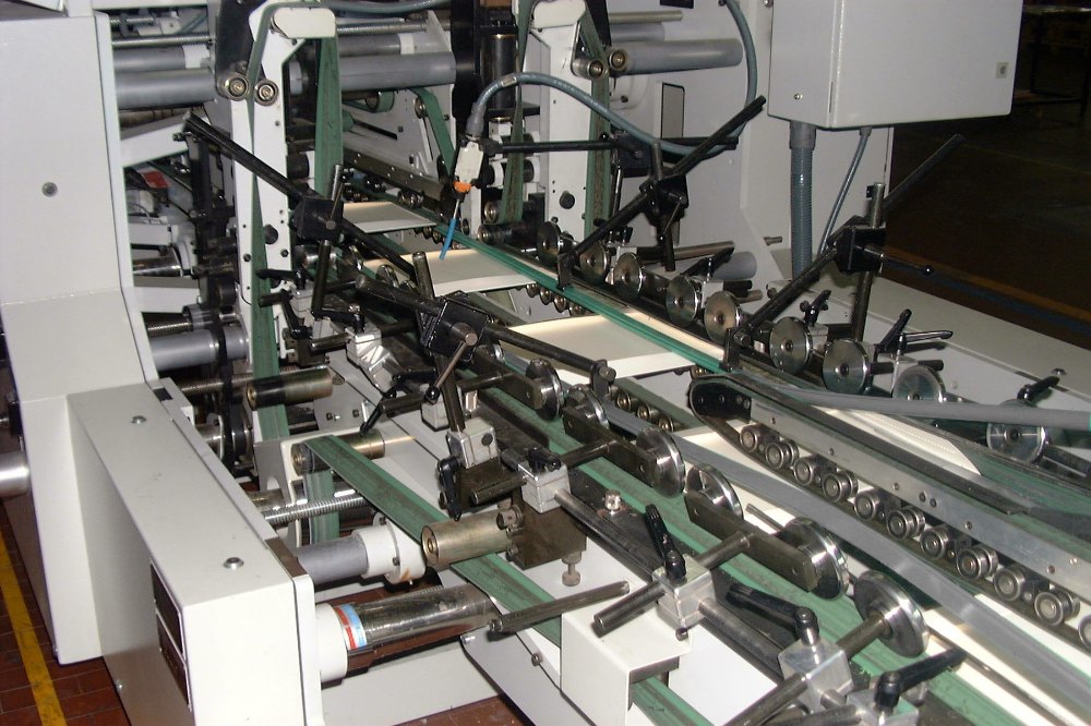 Carton Lock Bottom Pasting Machine, For Packaging Units