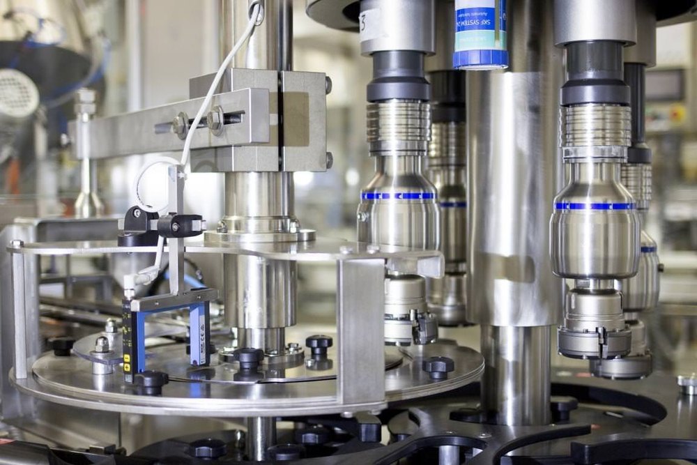 Sb Machines 4 Nos Automatic Multi Head Screw Capping Machine, Model Name/Number: Screwcap-90, 780 Kg
