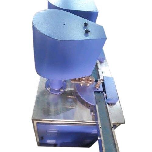 Plastic Cap Wadding Machine, Capacity: 180 Caps/min