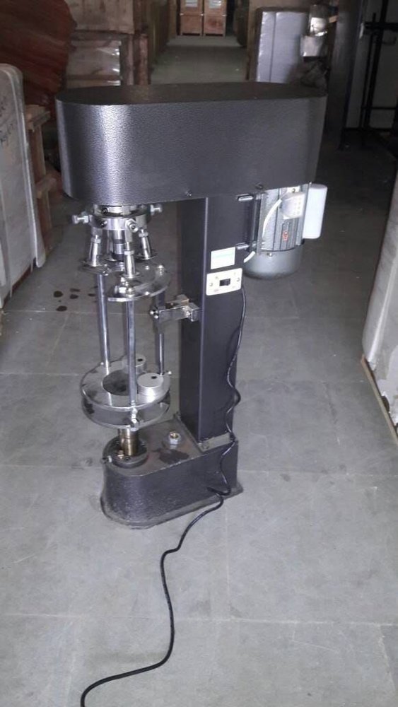 GAYATRI ENGINEERS SS-304 Semi Automatic Capping Machine