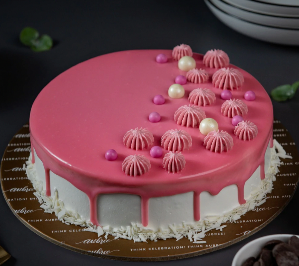 Round Eggless Strawberry Cake, Packaging Size: 10*10, Weight: 1kg-5kg