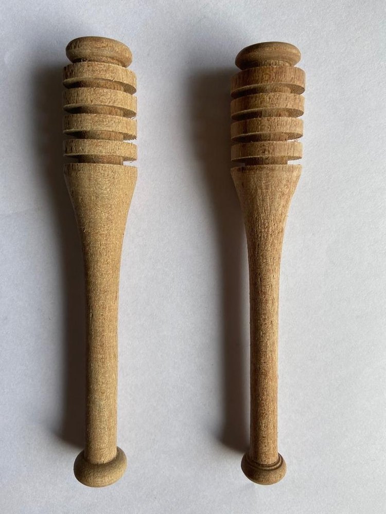 Wooden honey dipper