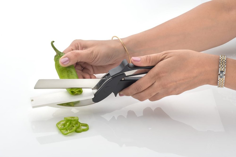 Wonderkitch Black Stainless Steel 4 In 1 Clever Cutter