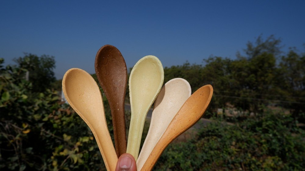 Natural Multi Grain Flor Edible Tableware, For Event and Party Supplies, Size: 14 cm