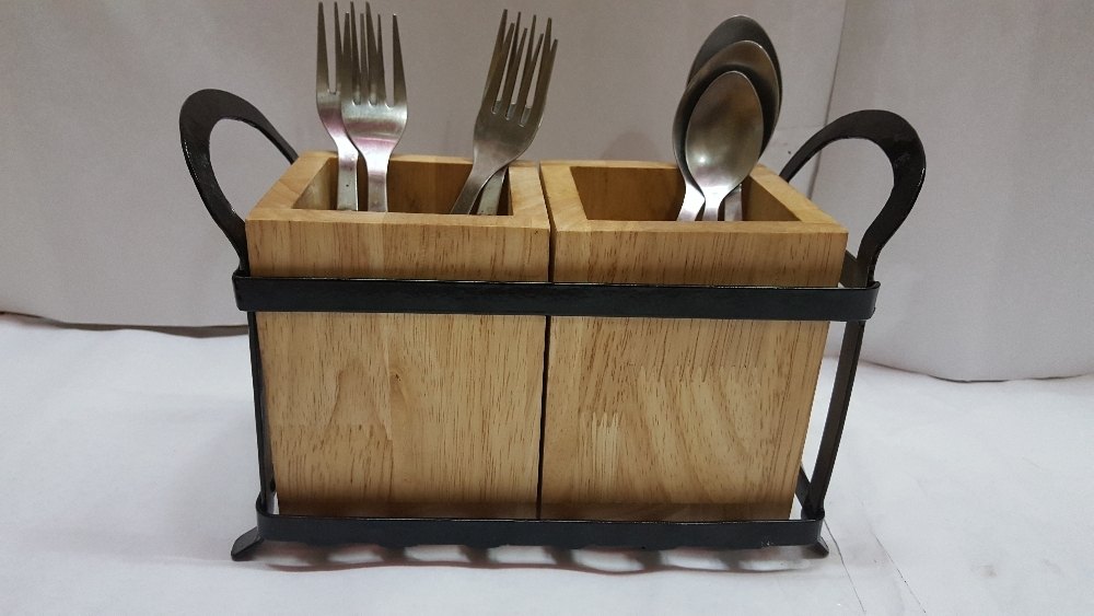 Wood Polished Spoon Holder, For Kitchen, Size: 10x4
