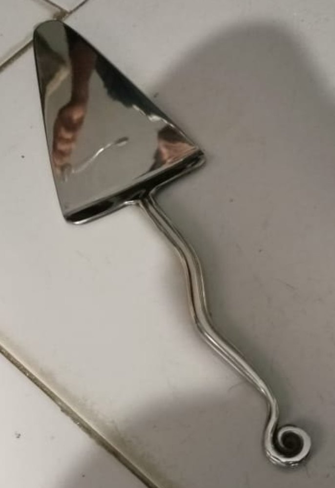 Stainless Steel Cake Server, Size: 6inch