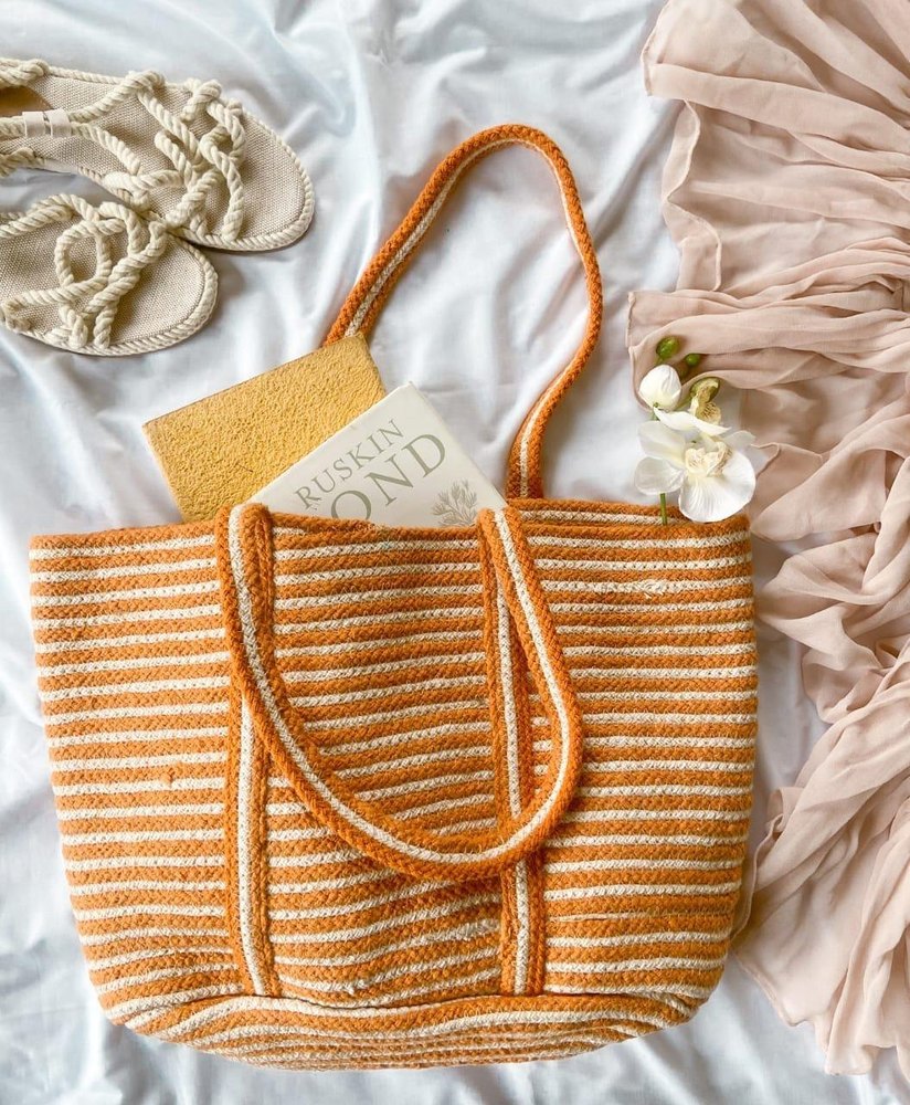 Golden Printed Ladies Jute Tote Bags