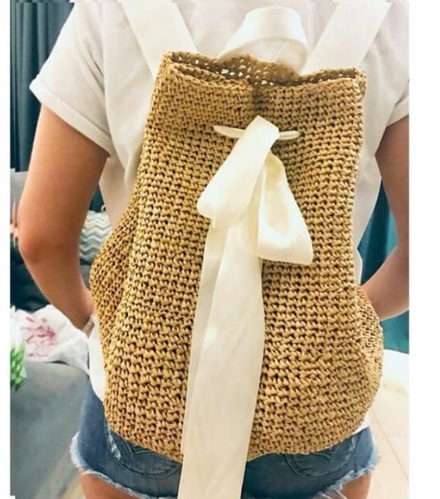 Brown Straw Backpack Bag, Capacity: 4.5 Kg