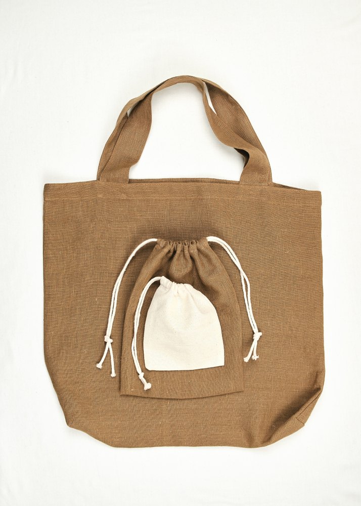 Bag Material Plain Cotton Tote Shopping Bags and pouch, Capacity: 5 kg, Size/Dimension: Standard Size