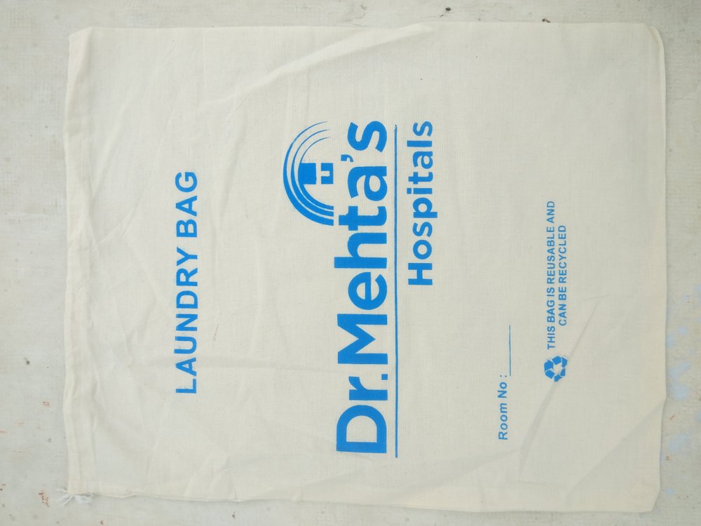 Folding White Cotton Laundry Bag, Capacity: 10 Kg