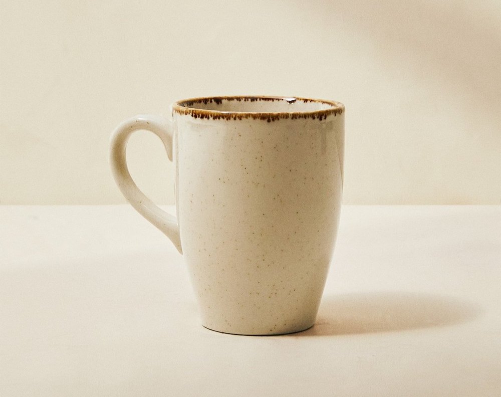 Beige Porcelain Tea Mug, Capacity: 350ml, Size/Dimension: 6 Inch (D)