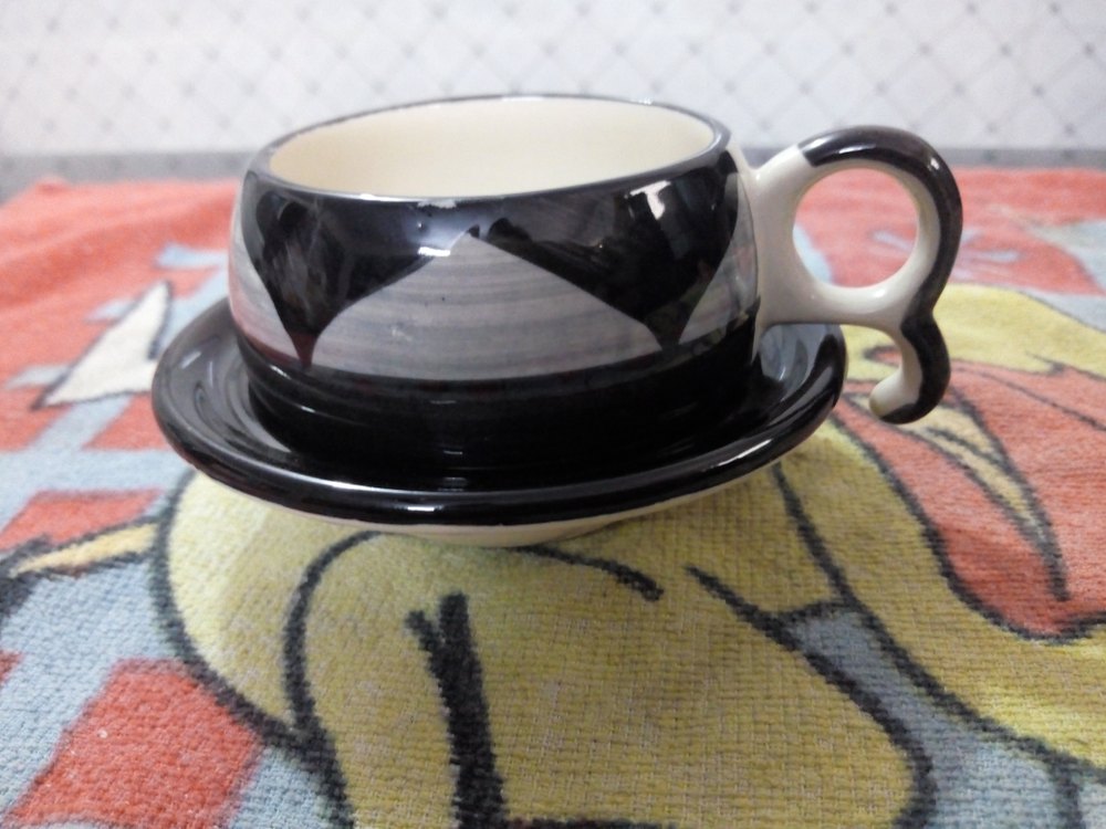 AI Tea Cup With Saucer, Size: 150ml, for Office