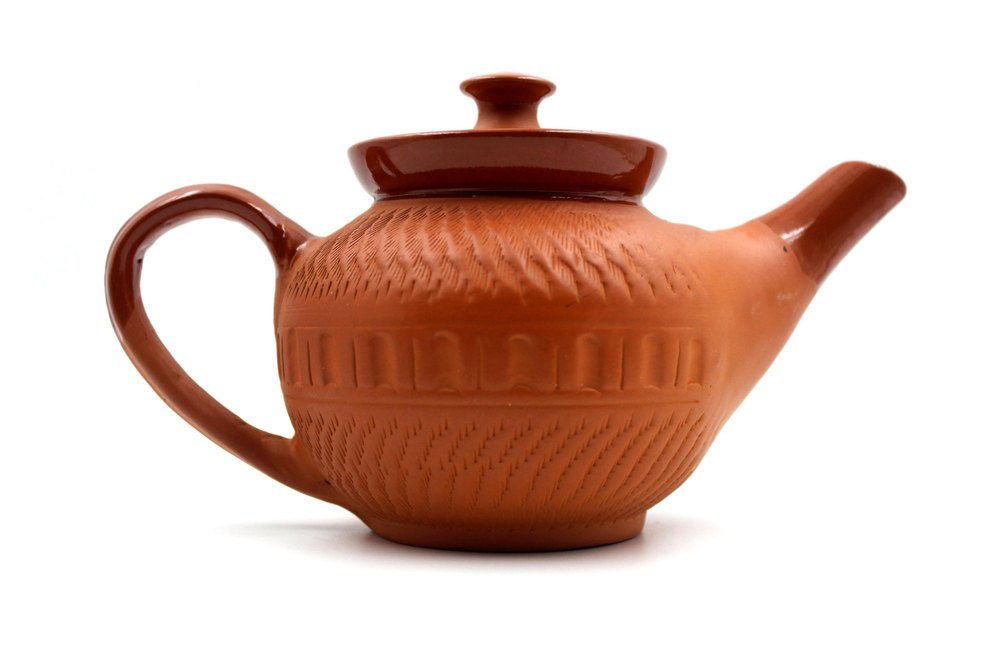 Esvar Stonecraft Terracotta Ceramic Cotted Tea Kettle For Home Use Or Gifting Purpose (950 Ml)