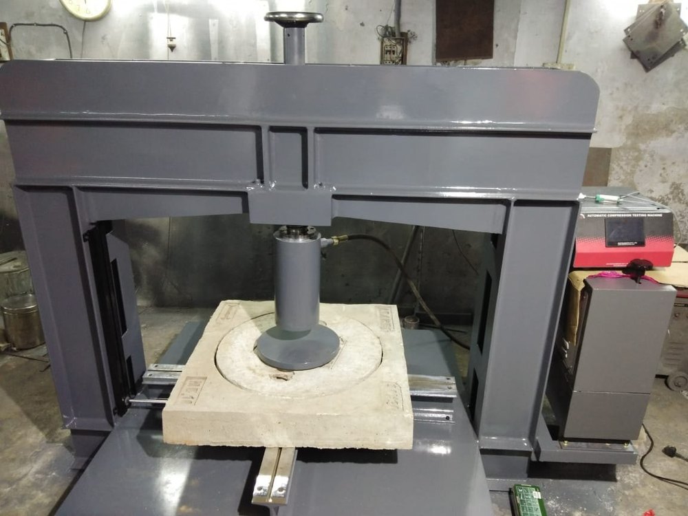 Digital Blue Digtial Man Hole Cover Testing Machine - 500 KN, For Industrial, Model Name/Number: TM-74-MHC
