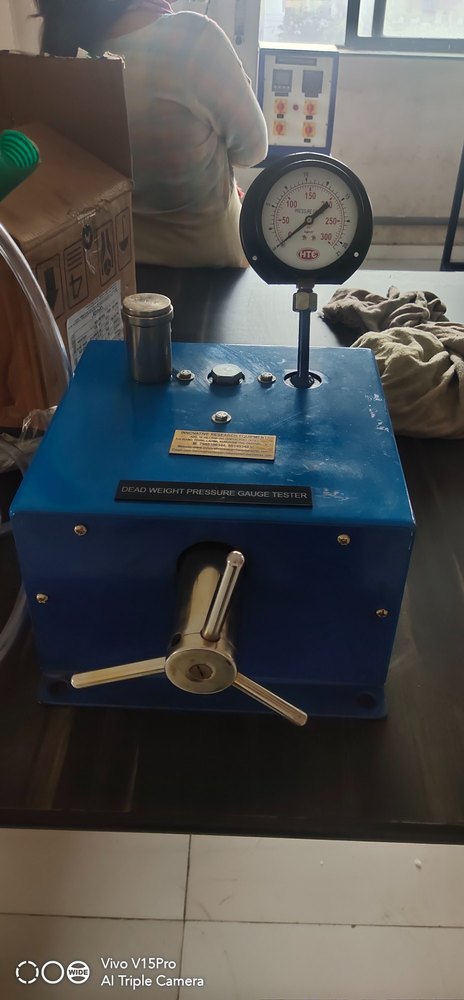 Dead Weight Pressure Gauge Tester