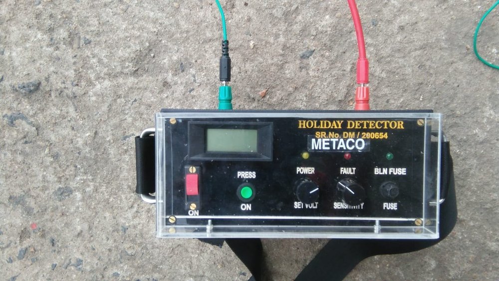 12v Dc Semi-automatic Holidays-Pipe Testing Machine, Capacity: 1KV TO 35KV