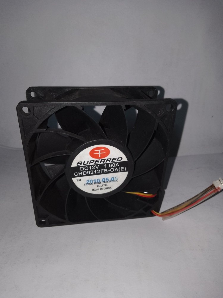 Plastic CHD9212FB-OA(E) Server - Square Fan sq90x90x38, 3-wire, 12V 1.60A, For Industrial