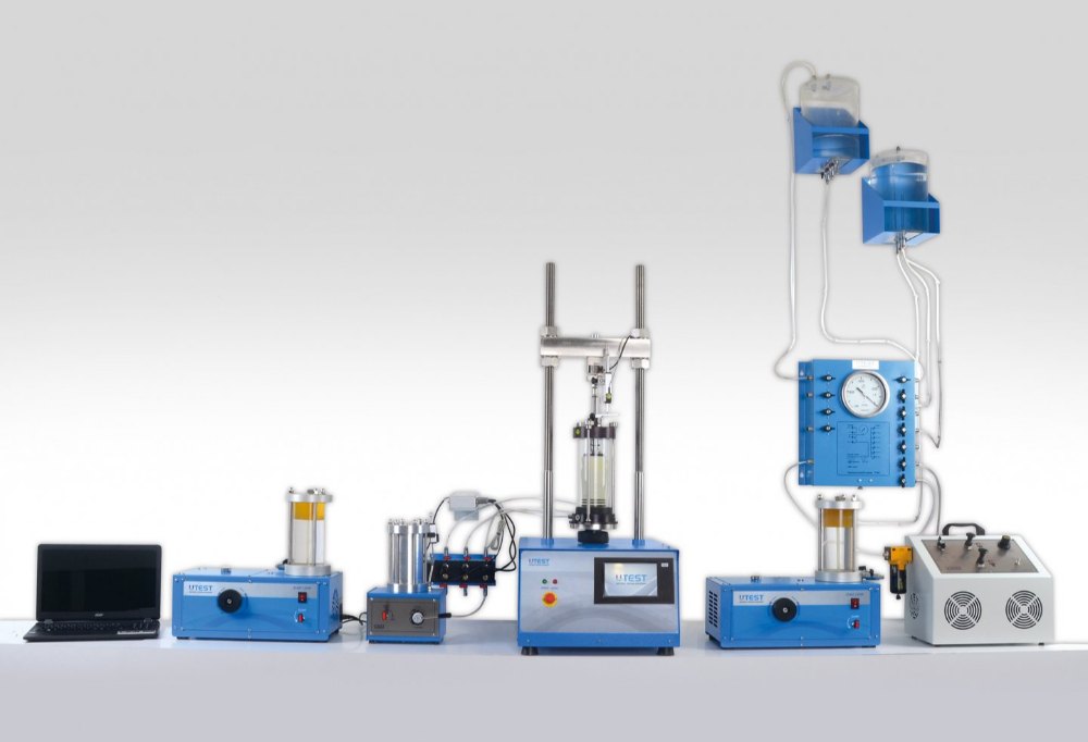 Mild Steel Triaxial Shear Test Apparatus, For Laboratory, Automation Grade: Semi-Automatic