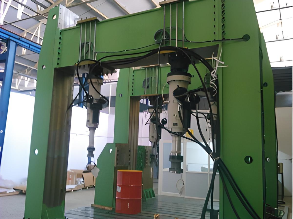 Analog 100 Ton Load Frame, For Industrial, Packaging Type: Box