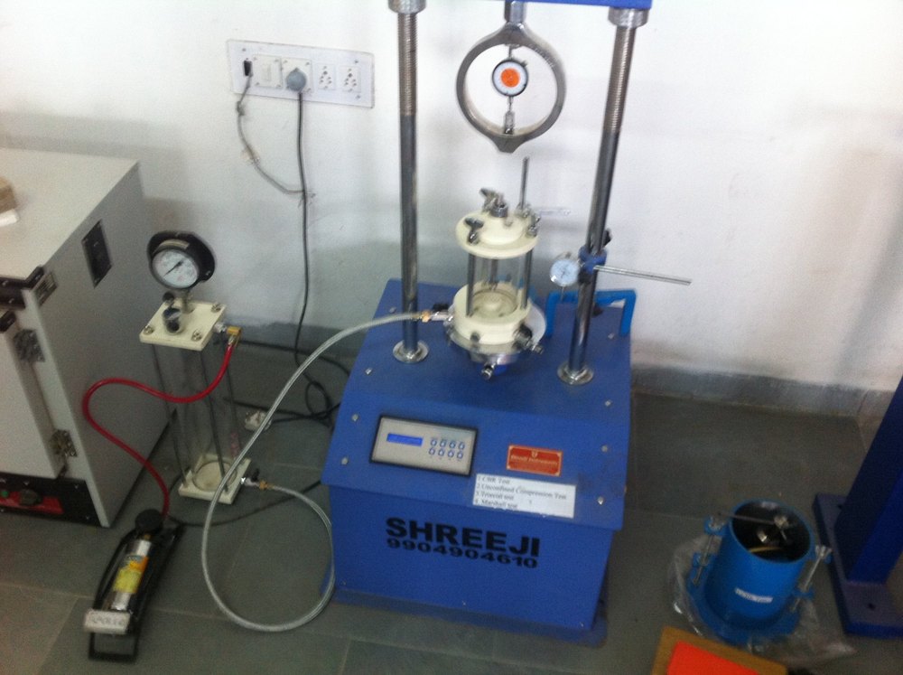 Mild Steel Triaxial Shear Test Apparatus For Laboratory, Capacity: 50KN