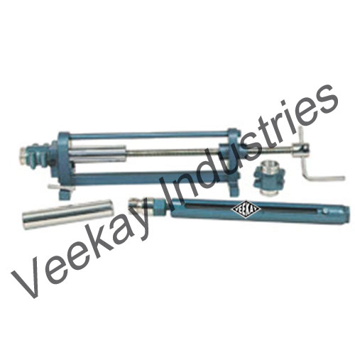 Extractor Frame Universal Screw Type