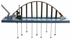 Two Hinged Arch Apparatus