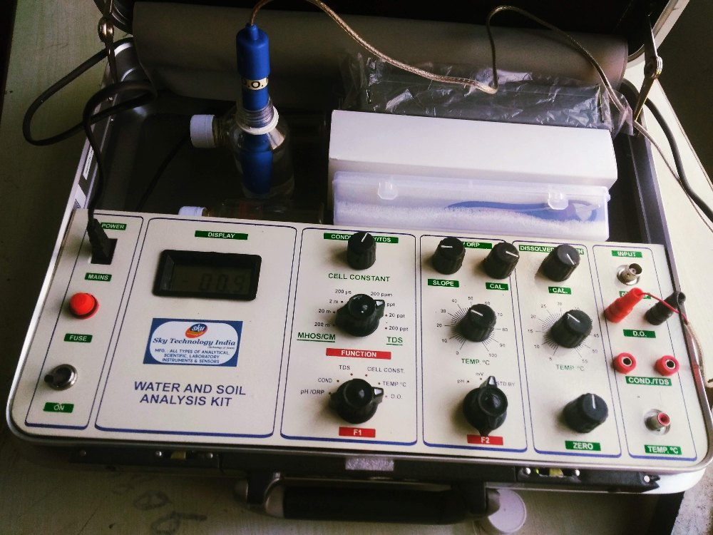 Digital Water And Soil Analysis Kit 6 Parameter Ph, Cond, Tds, Salinity , D O, Temp,
