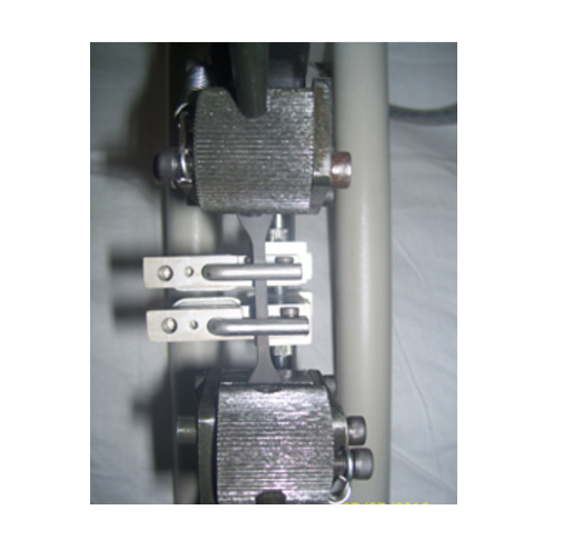 Extensometer for UTM Machine