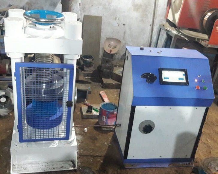 Digital Cube Testing Machine, Capacity: 1000-2000 kn