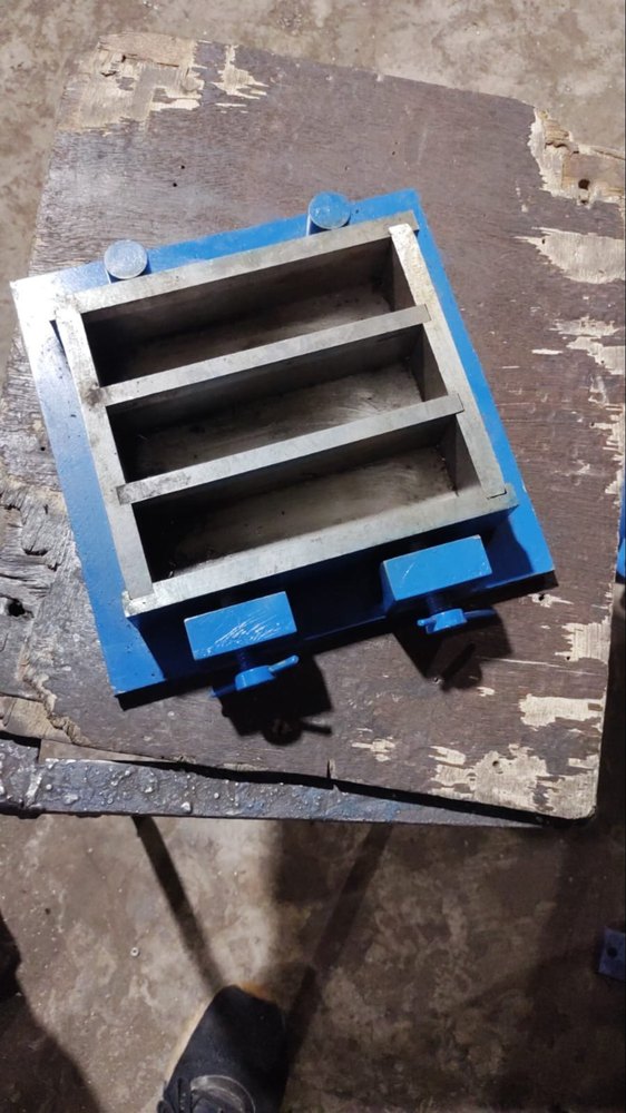 Cast Iron Shrinkage Bar Mould, Capacity: 45pcs Per Month