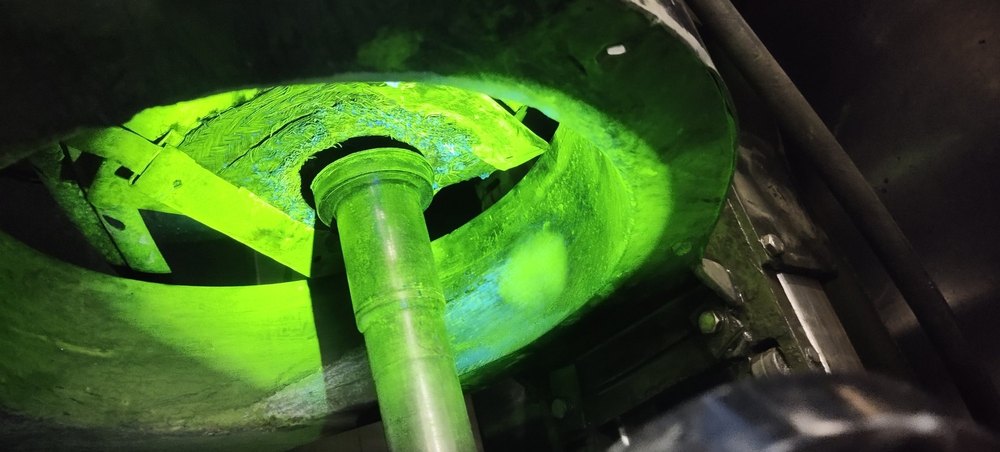 Powder For Fluorescent Mpi Water Based, Packaging Type: Bottle
