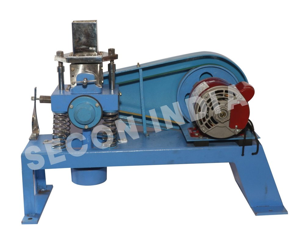 Electric Mild Steel Cube Vibrating Machine, Power: 0-1 kw