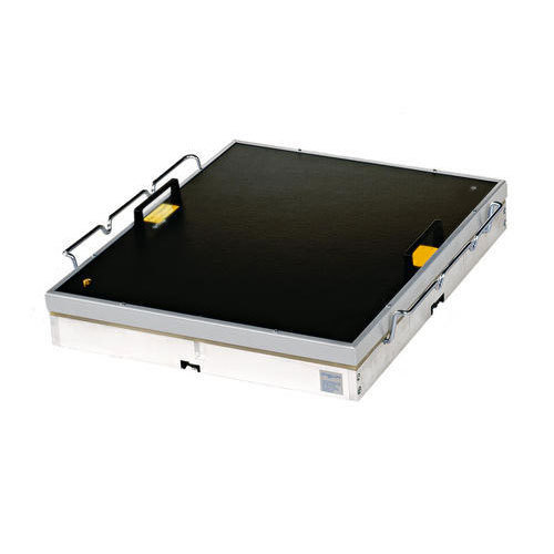 Vacuum Test Fixture