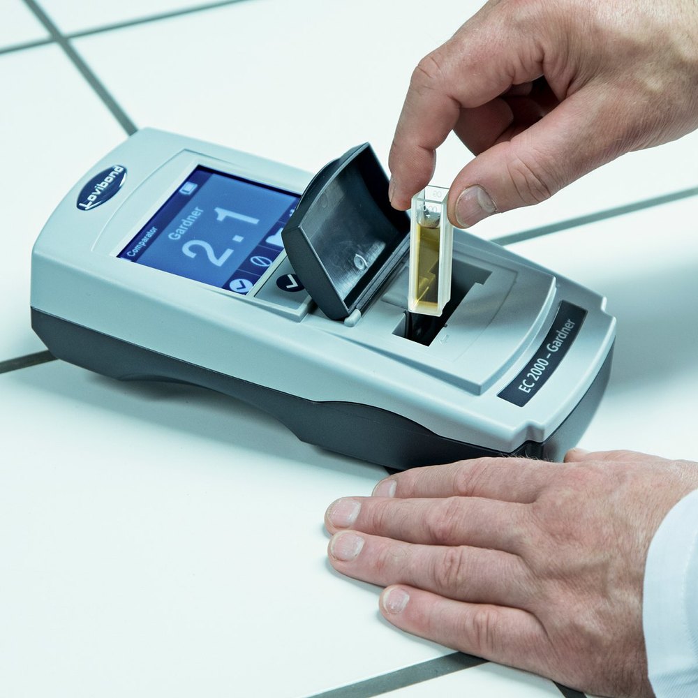 Plastic EC 2000 Gardner Color Comparator, Lovibond Tintometer, For Chemical Colour Measurement