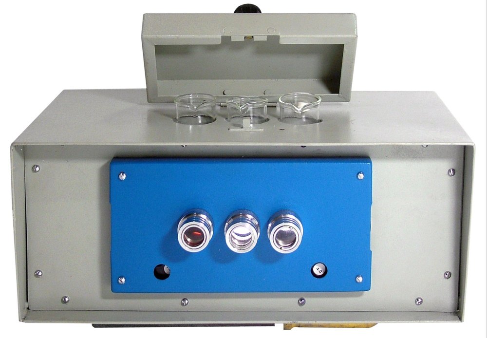 CRCA powder coated Petroleum Testing Equipment Colour Comparator (ASTM D-1500), Model Name/Number: WIL-467