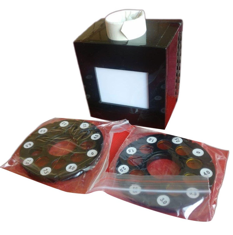 Analog Color Comparator With 2 Colour Disc, Grade: Superior