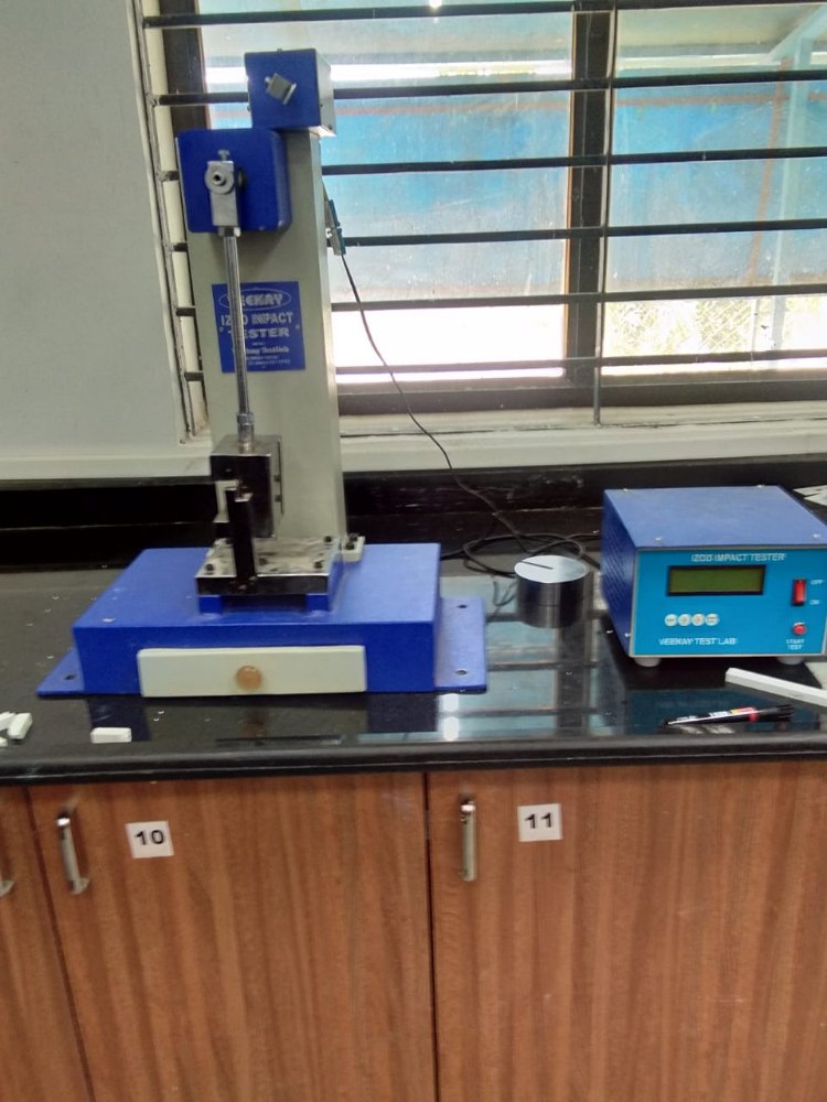 Testing Machine Digital Charpy IZOD Impact Tester, Model Number: Astm D - 256, Automation Grade: Semi-Automatic