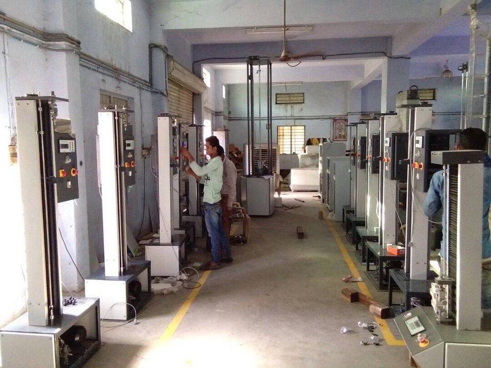 120 Degree Celcius Plastic Testing Machine, 260 V