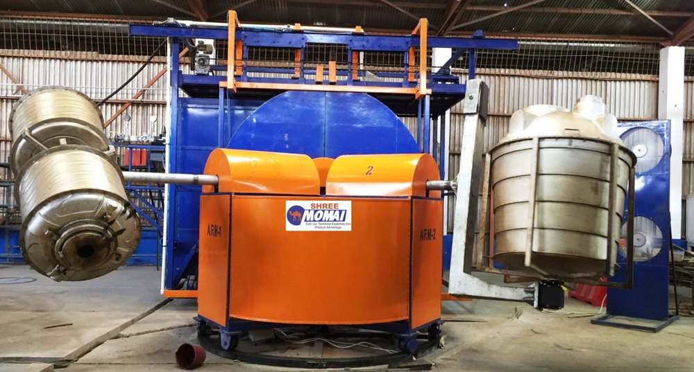 Mild Steel 3 Arm Bi-axial Rotomoulding Machine Ce Mark Machine, 35hp, Capacity: 2000 Ltrs Maximum