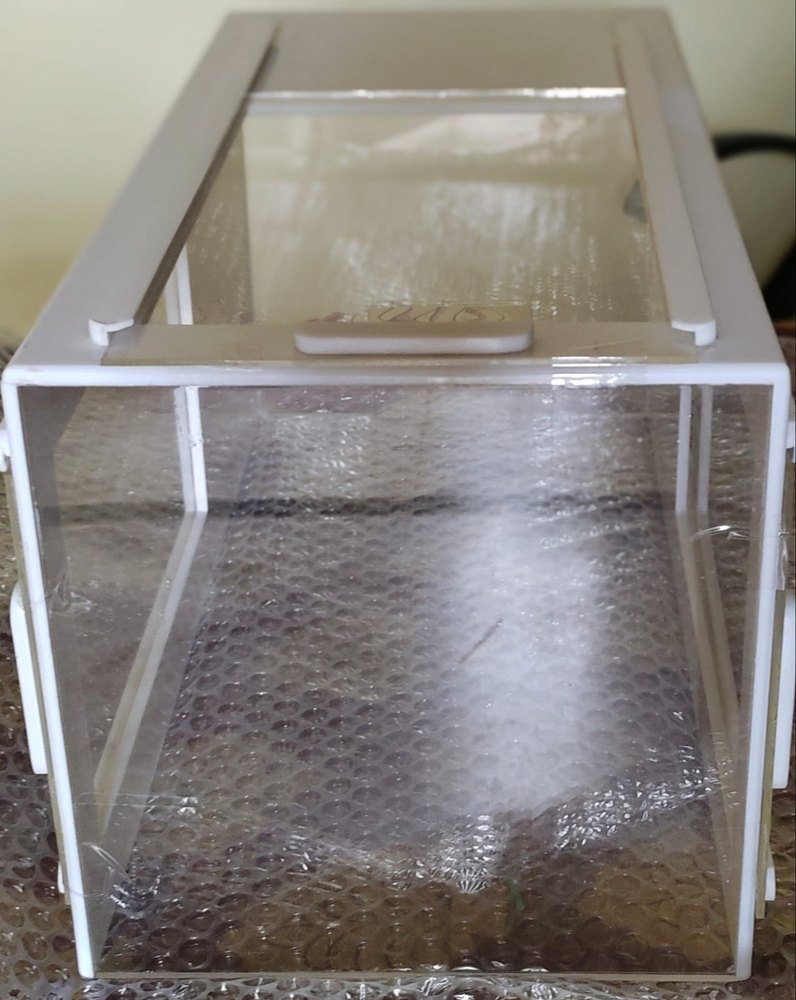 Galvanized Acrylic Micro Balance Enclosure, Rectangle, Size/Dimension: 35x18x18 Inch