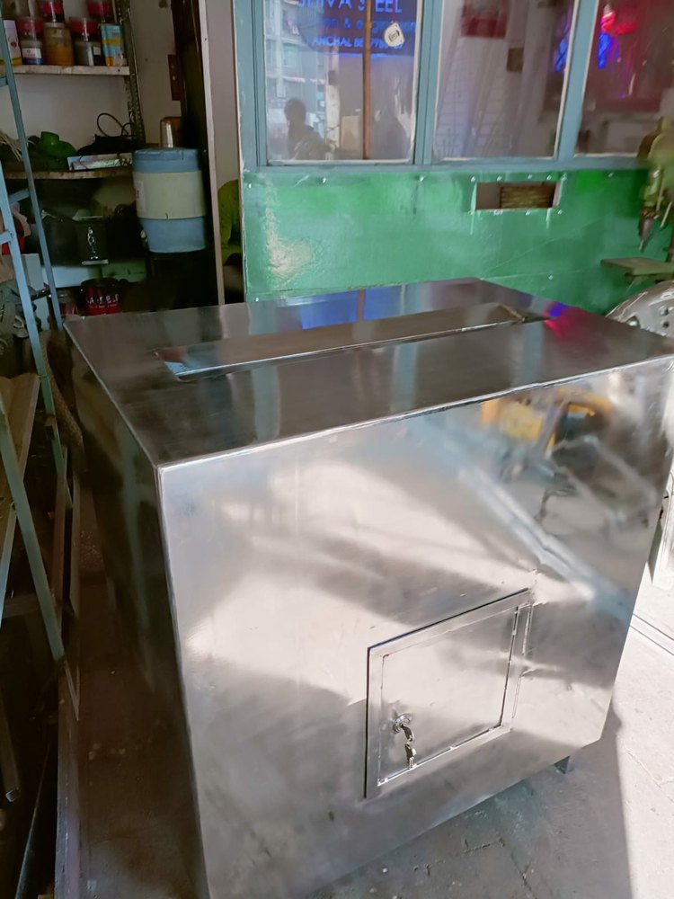 Kevi Corporation Square Donation Box, Mandir Dan Pati For Tempal, Thickness: 3mm